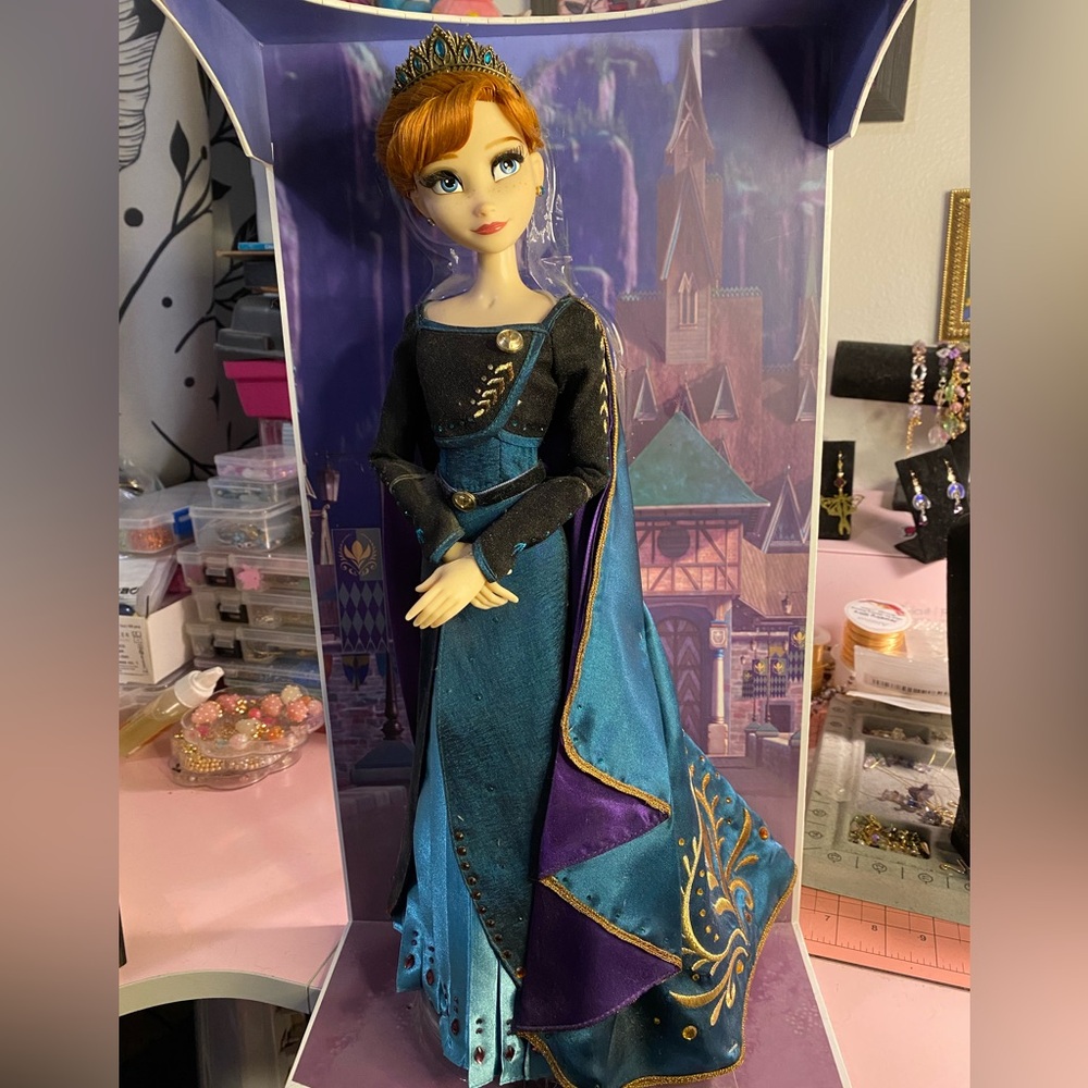 Disney Limited Edition Queen Anna Doll